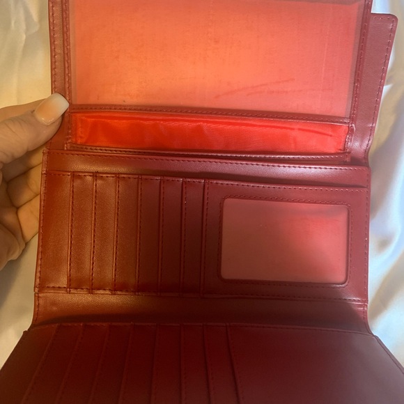 Like new wallet! - Picture 6 of 6